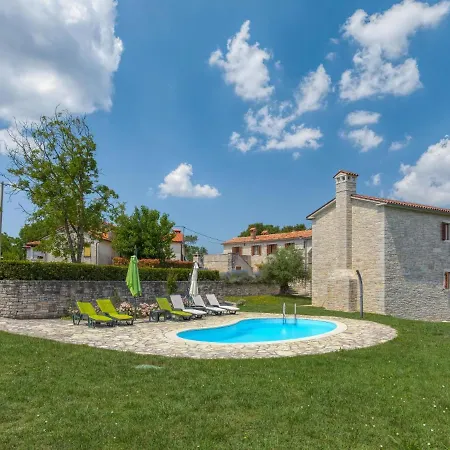 Holiday Home Villa Frapi - Pzn324