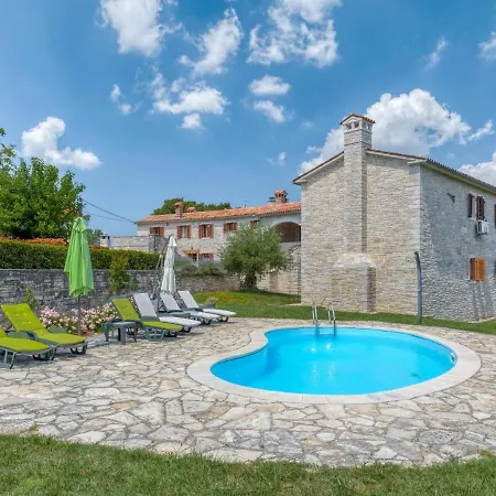 Dom wakacyjny Holiday Home Villa Frapi - Pzn324 *