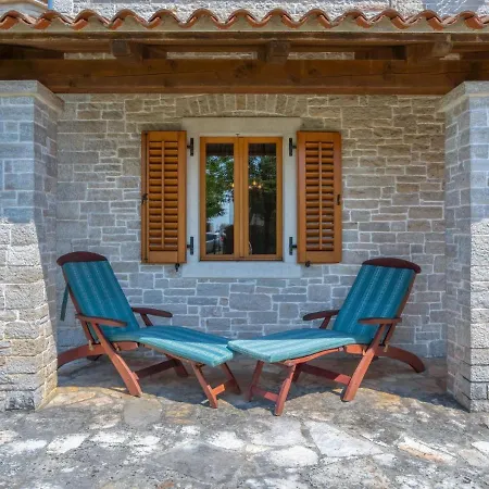 Dom wakacyjny Holiday Home Villa Frapi - Pzn324 *