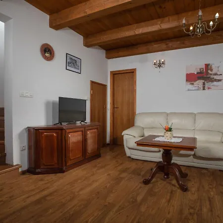 Holiday Home Villa Frapi - Pzn324 Dom wakacyjny