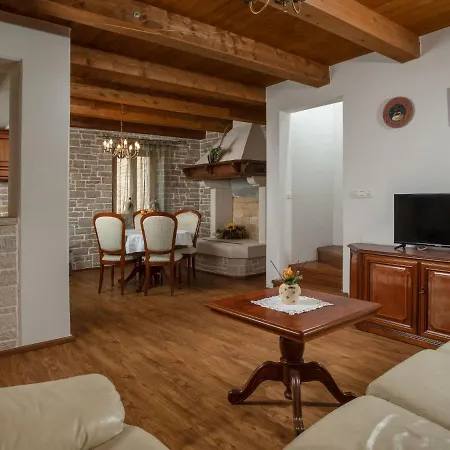 Holiday Home Villa Frapi - Pzn324 *